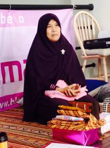 Novia Syahidah, Founder Blogger Muslimah